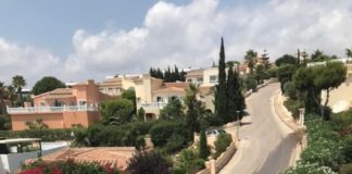 Residents denounce sewage hell