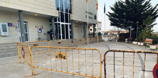 ‘Barricades’ for town hall building