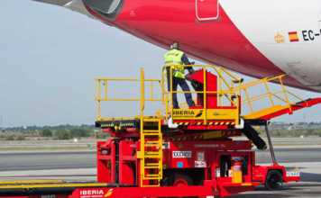 Airport ‘handling’ staff to stage protests