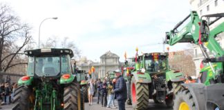 Farmers descend on Madrid as protests continue