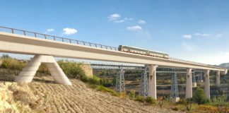 Long wait for Denia train to return