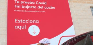 Drive through Covid tests by airport
