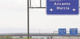 Traffic taken off the N-332