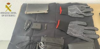 Vigilant officer traps suspected muggers