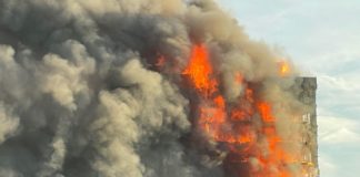Four dead, 19 missing, in Valencia inferno