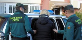 Travelling hugger-muggers detained